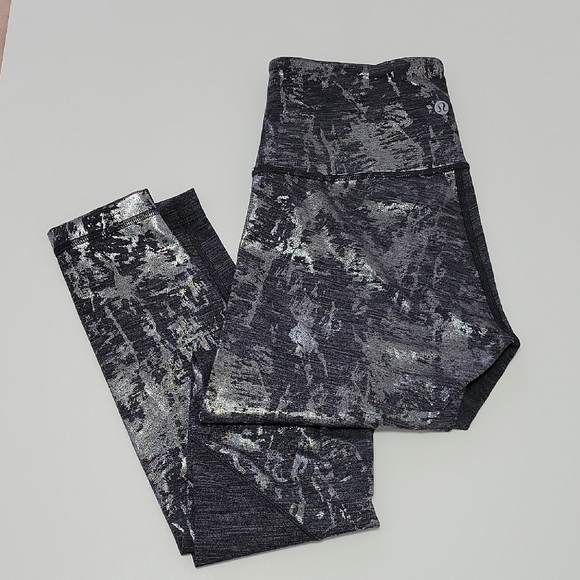 lululemon athletica Pants - Lululemon Wunder Under Foil Leggings 28"